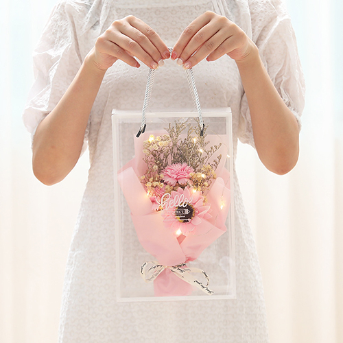 一起走花路吧！23款人氣畢業禮物推薦，為他送上錦繡前程的祝福