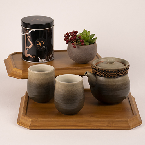 陶作坊│陶寶 掏寶_綠黃易泡壺組(附小黑罐茶葉)(台灣金萱烏龍茶50克)
