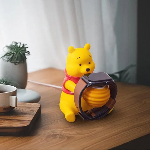 【7/8~7/14精選品牌優惠】InfoThink 迪士尼系列公仔充電座 for Apple Watch - 小熊維尼