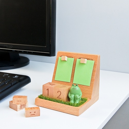 TOSMU童心木 小草堆萬年曆(歐洲櫸木)