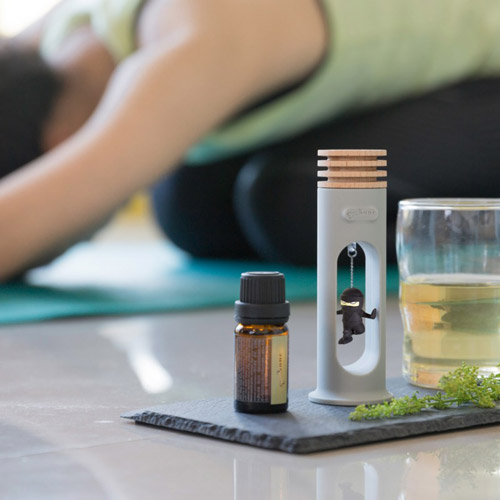 Bone 舒壓療癒擴香小物 - 搖搖擴香木 忍者金賀