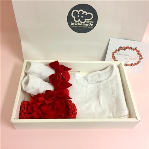 美國FMC X 日安朵朵 女嬰配件禮盒 - 復古女伶 (圍兜+髮帶+寶寶襪)