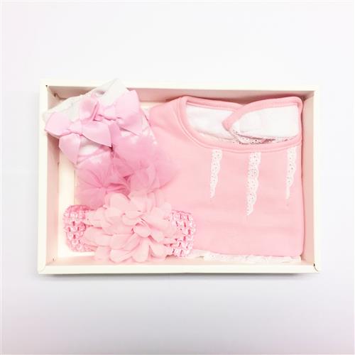 美國FMC X 日安朵朵 女嬰配件禮盒 - 芭蕾女伶 (圍兜+髮帶+寶寶襪)