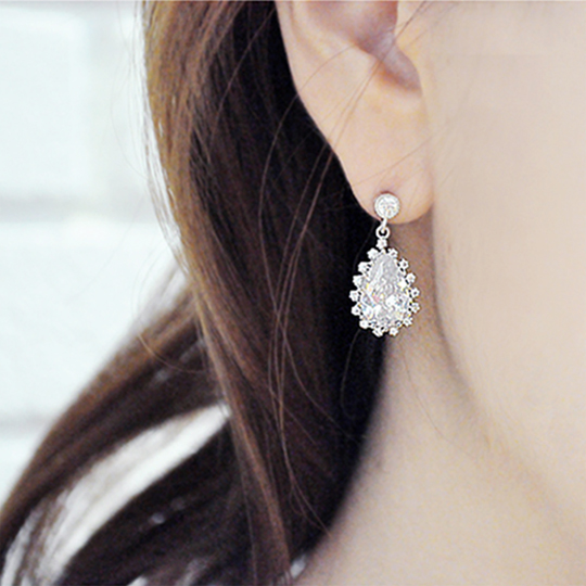 韓國 NaniWorld 水滴鑽石佐小碎鑽氛圍耳飾 #2488