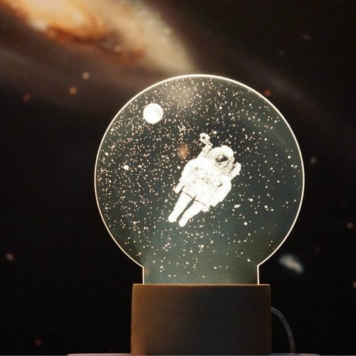 創意小物館 內雕立體氛圍燈-按鈕開關 太空人