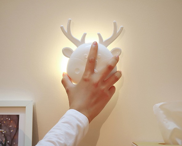 創意小物館 麋鹿人體感應燈 白光