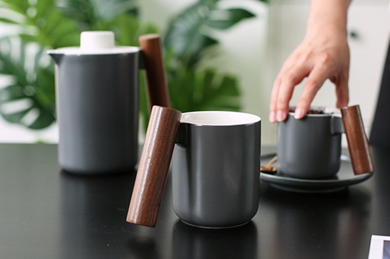 創意小物館 北歐簡約風 陶瓷木柄咖啡杯盤組 米色