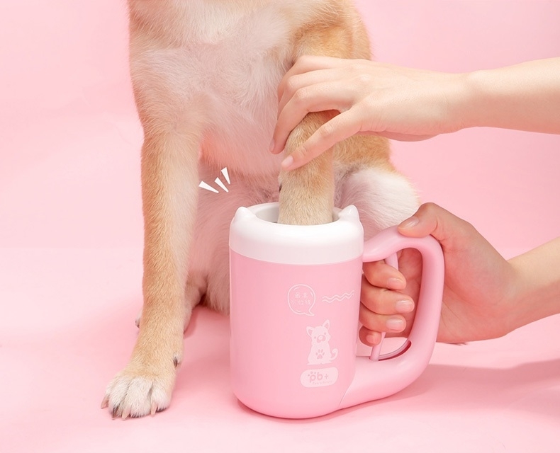創意小物館 粉嫩色系360度無死角寵物洗腳清潔杯 櫻花粉
