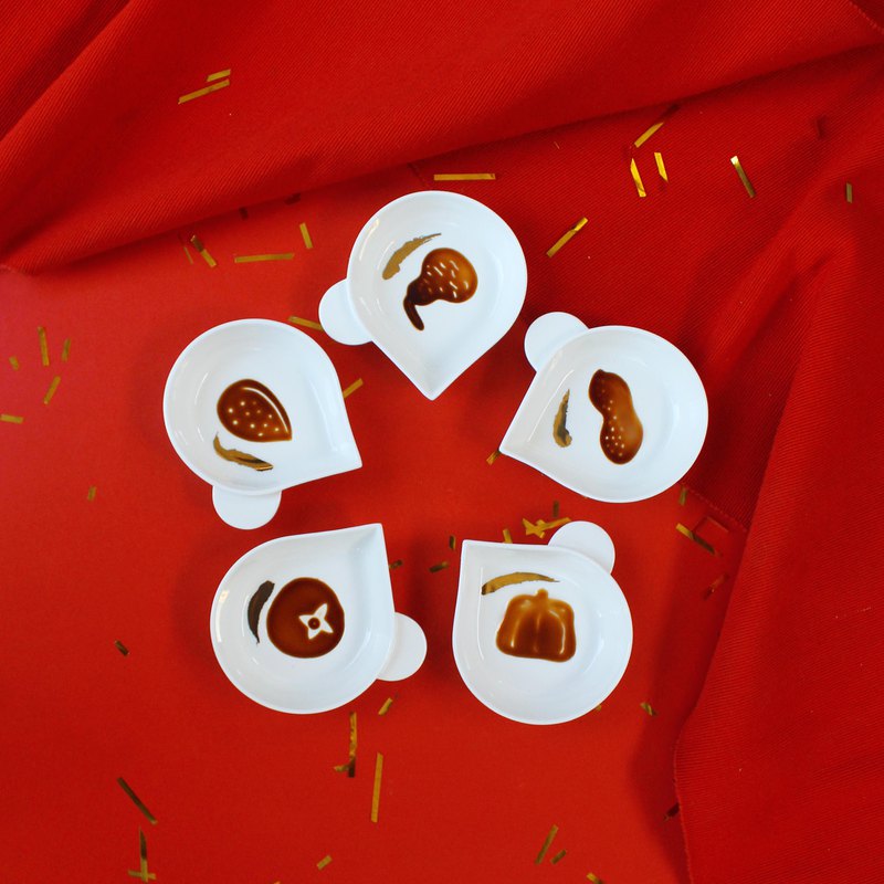 【4/23~4/29精選品牌9折優惠】集瓷 cocera 鼠兒吱吱 醬油碟五入組（鼠兒吱吱五入組(送鼠兒吱吱印花布)）