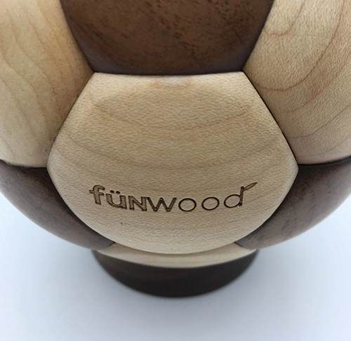 fünwood FIFA 瘋世足 實木足球