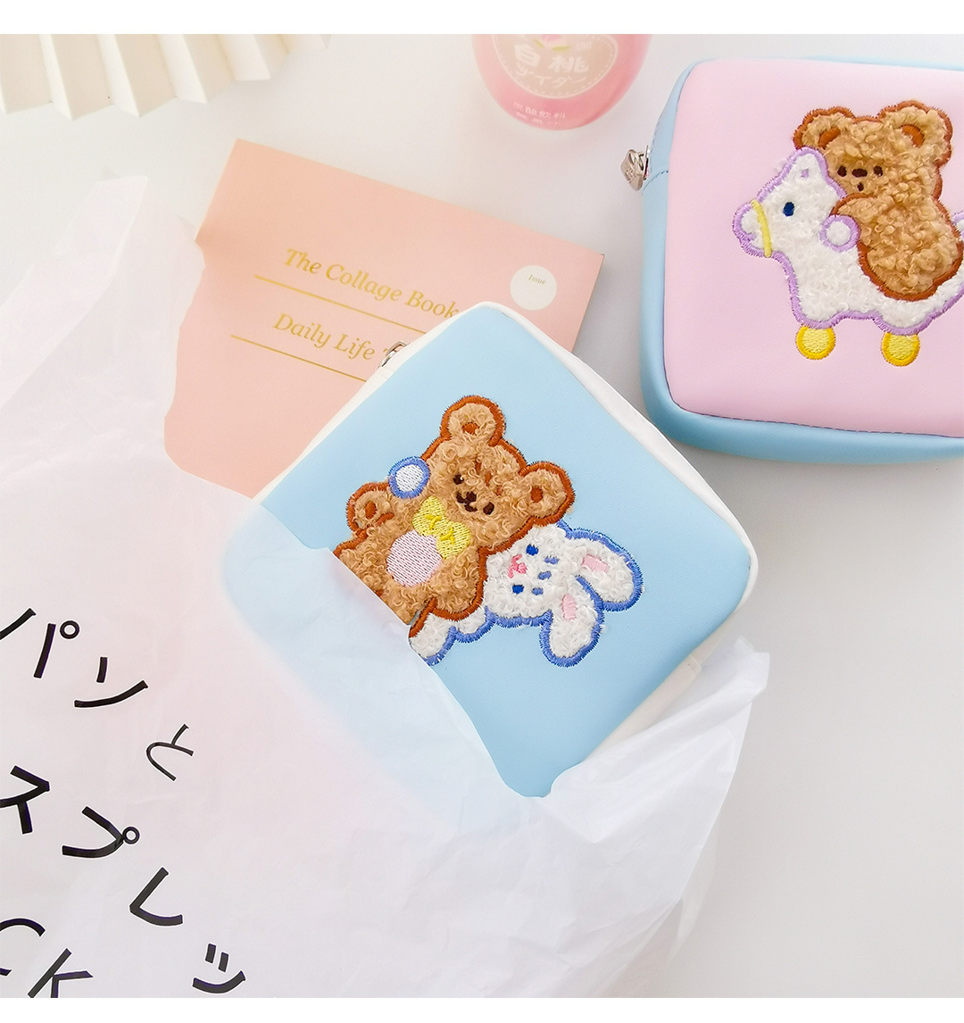 創意小物館 可愛刺繡衛生棉化妝品收納小包 捉迷藏