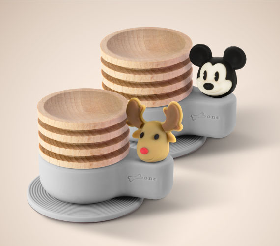 【可愛公仔，加倍紓壓】 可愛公仔結合原木擴香台，雙重享受，加倍紓壓