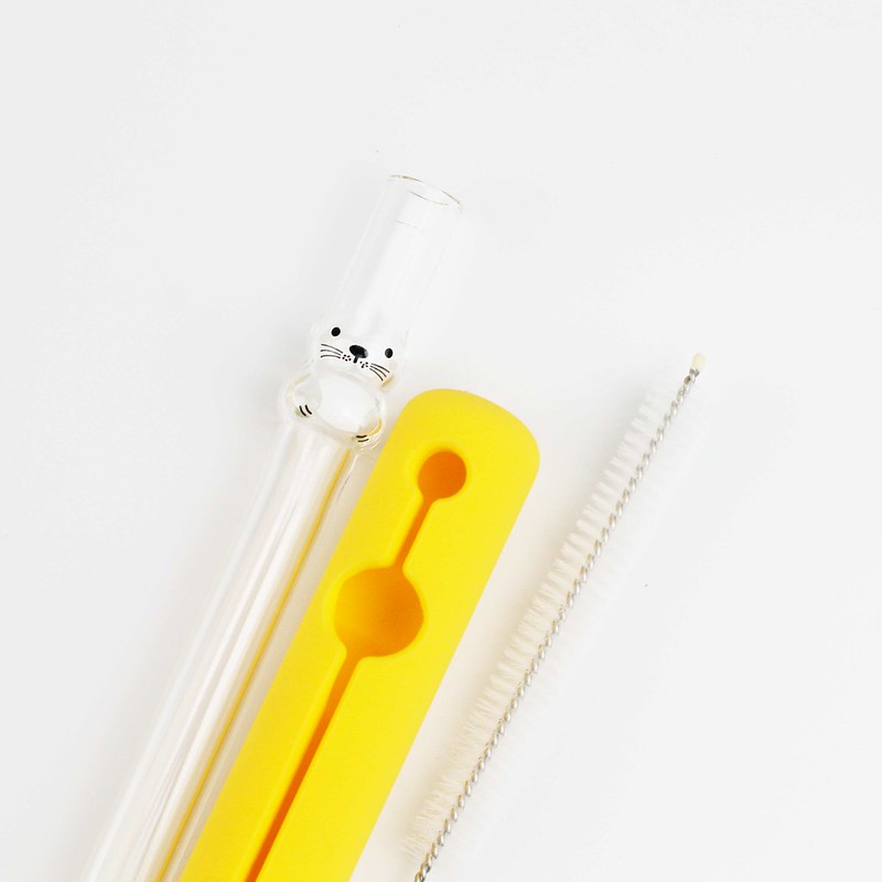 除了清洗時輕鬆安心也不怕污漬殘留在吸管上 玻璃吸管就是那麼好用!!!!!!!