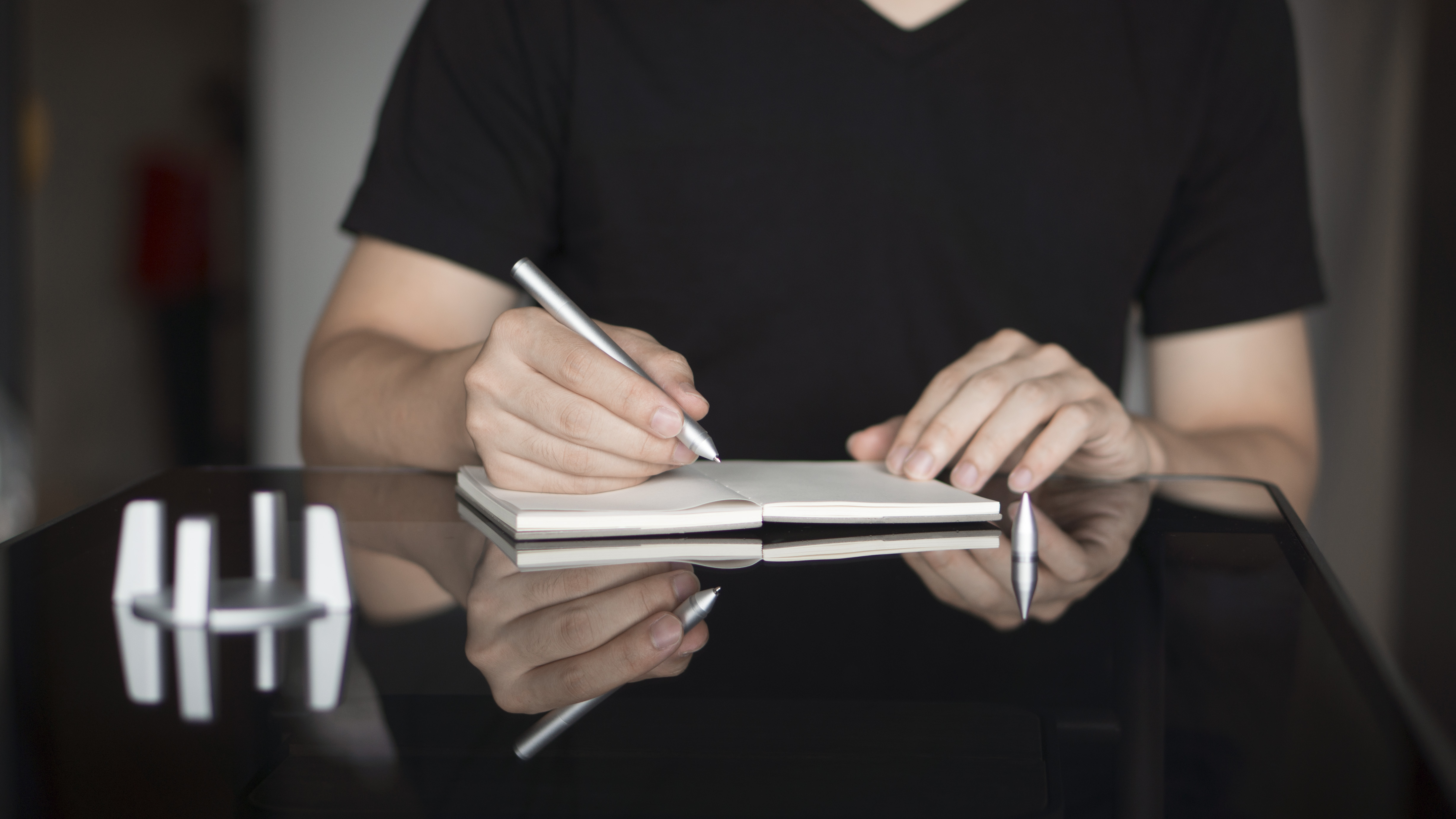 ▲ 無論是放在書桌、辦公桌、櫃檯、會議等，都有完美加分效果。