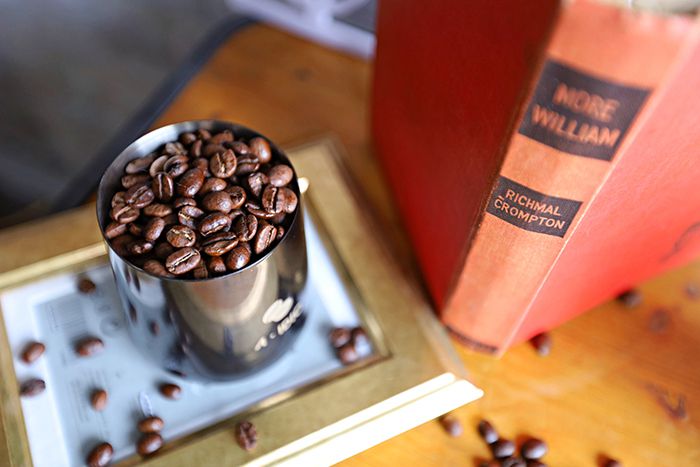 沖煮咖啡時是一個儀式，靜置時是一個擺飾