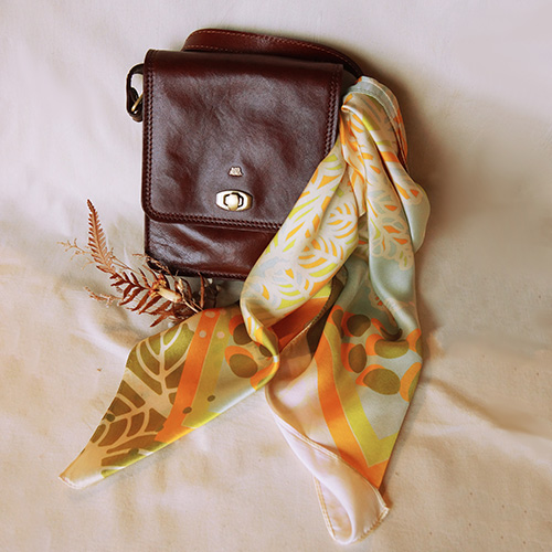 【4/29~5/5期間限定優惠】FERN ONLY 只有蕨蕨戀真絲絲巾(過溝菜蕨)