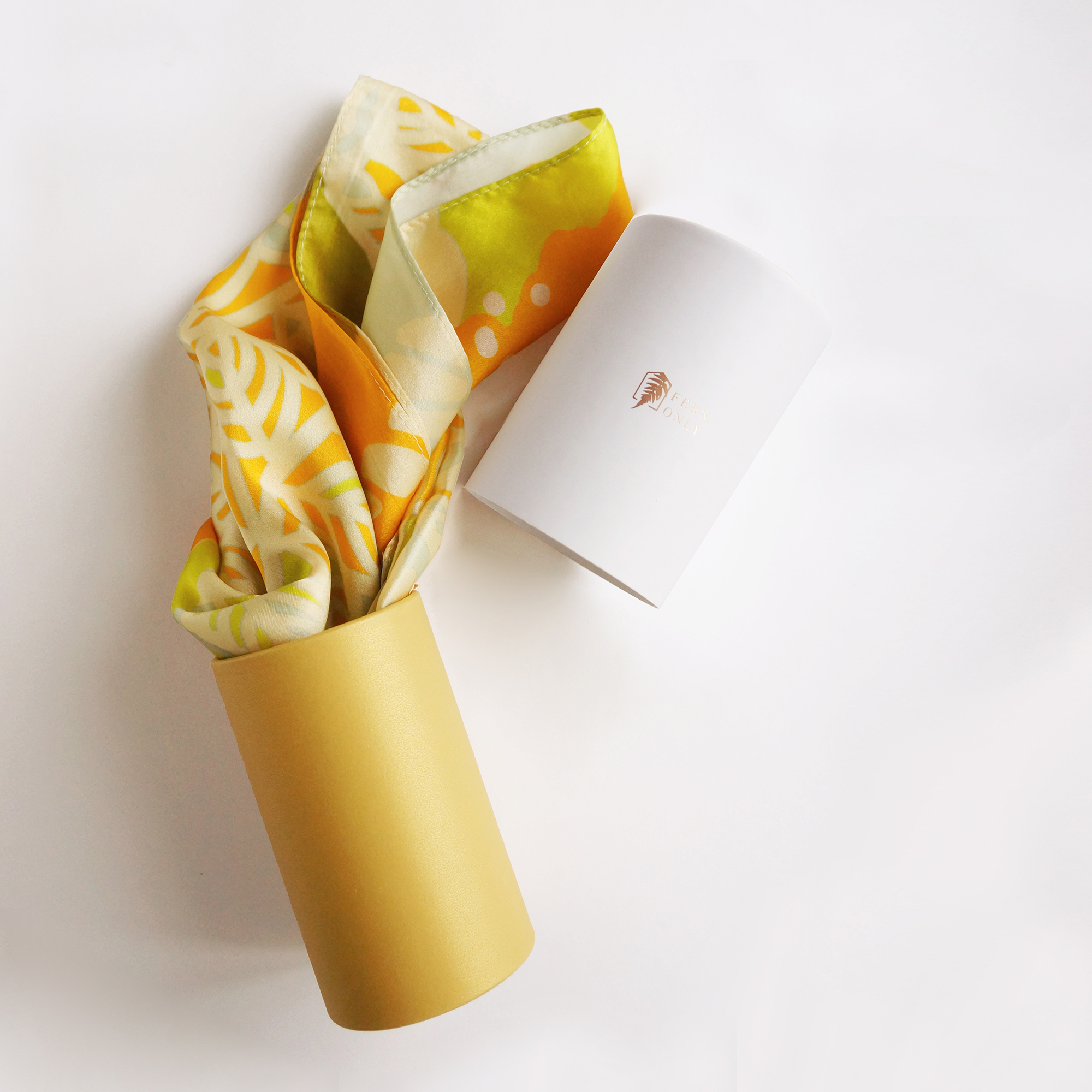 【4/29~5/5期間限定優惠】FERN ONLY 只有蕨蕨戀真絲絲巾(過溝菜蕨)