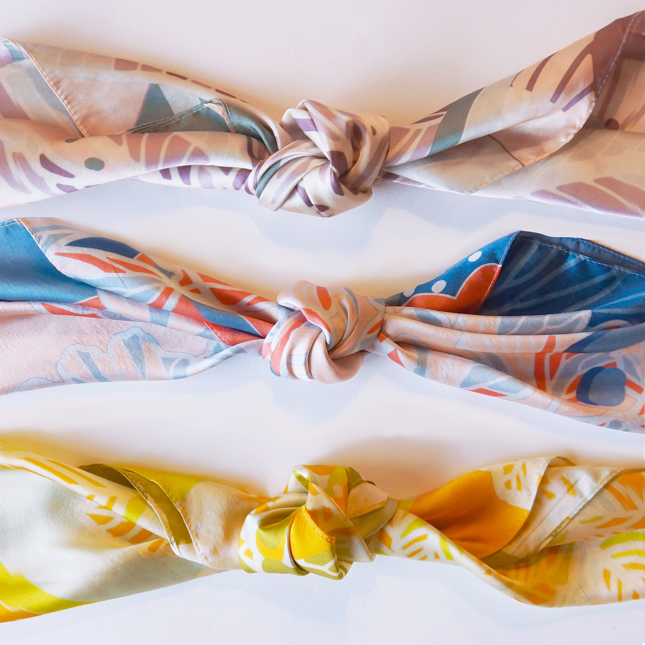 【4/29~5/5期間限定優惠】FERN ONLY 只有蕨蕨戀真絲絲巾(過溝菜蕨)