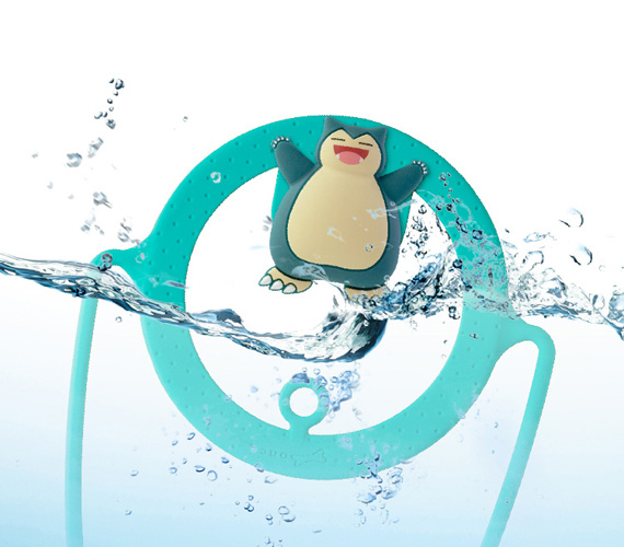 【環保矽膠，輕鬆水洗】 環保矽膠材質不怕髒汙，可直接水洗，飲料污漬/味道不殘留。