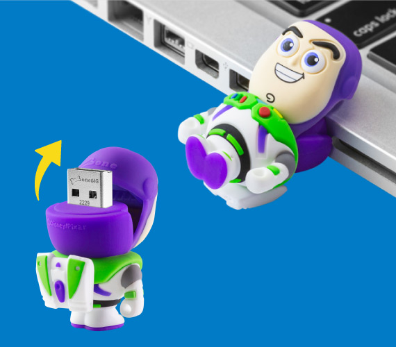 【聰明不掉蓋設計】 聰明不掉蓋設計，輕鬆開蓋隨插即用，防塵不遺失