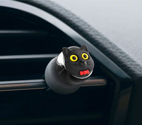 【優遊行駛沉浸香氛】 車用擴香夾，可快速輕便夾於汽車冷氣口，讓精油香氣縈繞車內空間，可提振精神或舒緩車內惱人異味，打造屬於自己的悠遊香氛空間