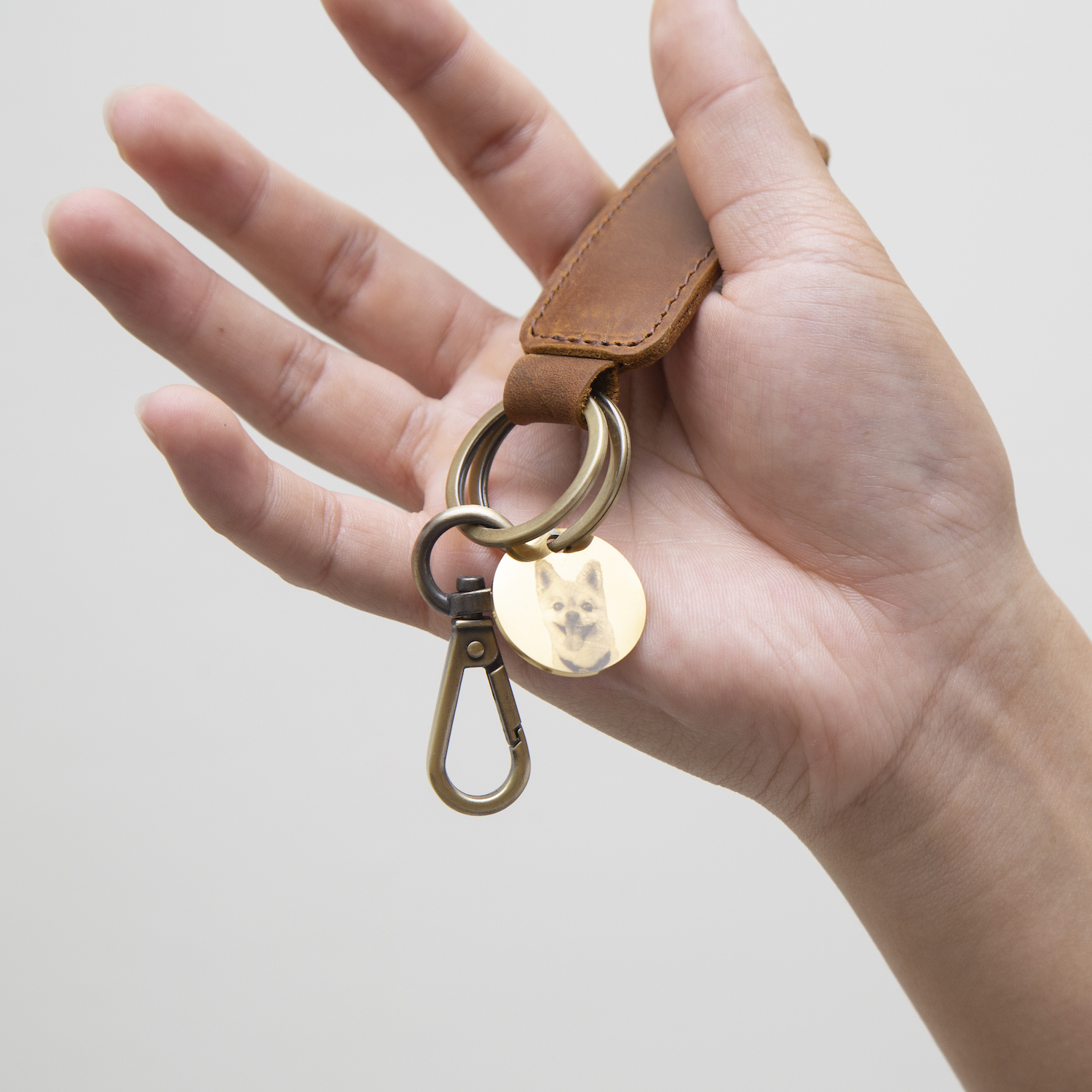 【客製化】獨家記憶手作 寵物照 文字 圖案 皮革鑰匙圈 真皮 簡約 黃銅扣環(淺咖啡色)