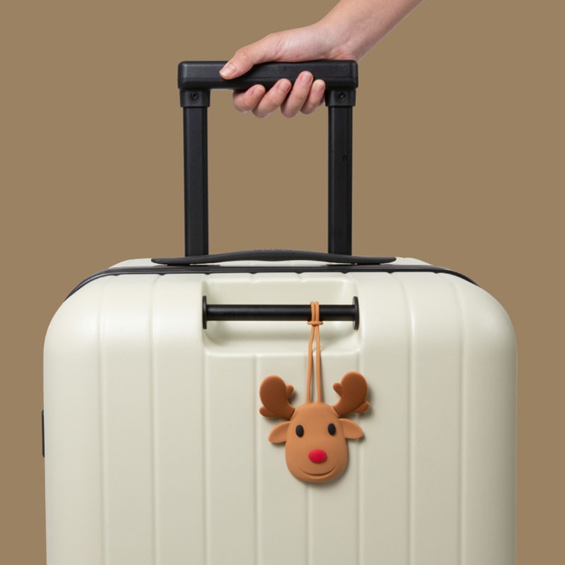 角色姓名吊牌，可愛辨識 可愛蹦克經典造型，萌系角色隨行相伴，簡易繫掛讓隨行的包袋、兒童書包、出遊的行李箱都能輕易辨識