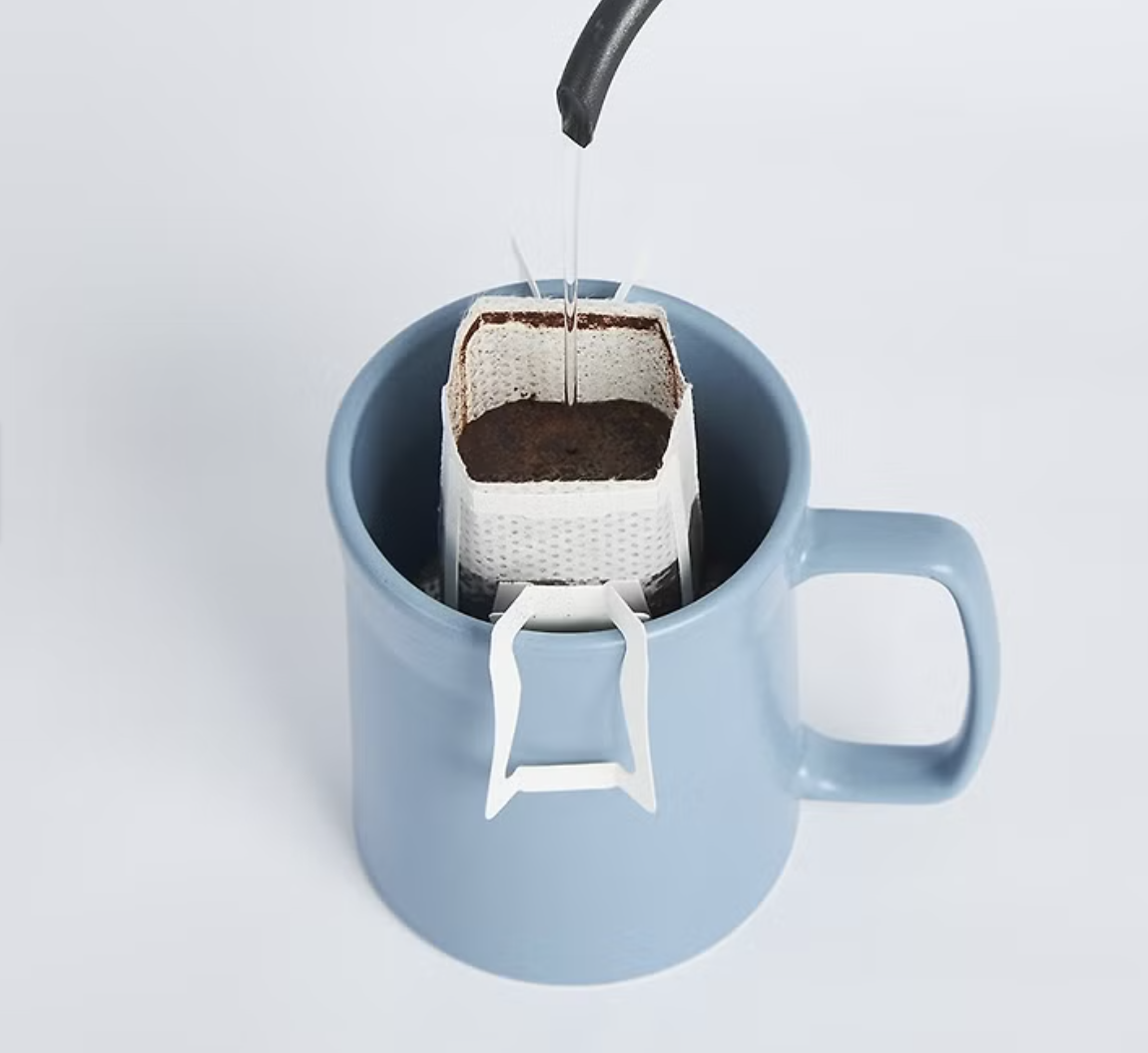 杯把好握易拿，出水順暢不倒流