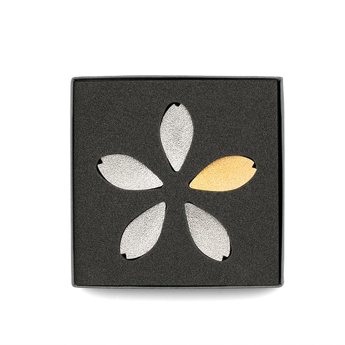 日本 能作 一抹霞光櫻花筷架 - 5入