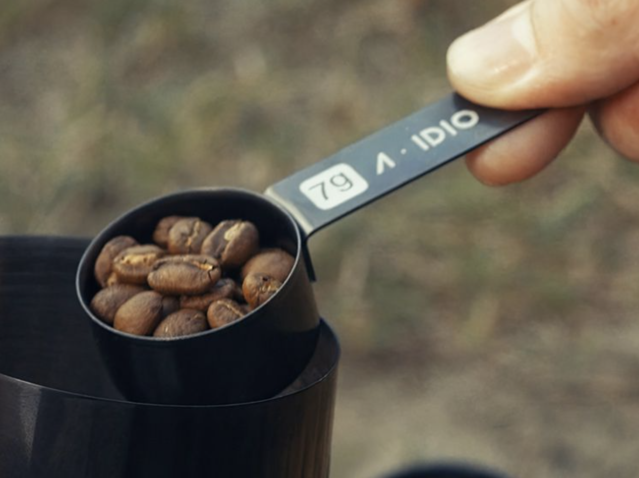 手柄吊掛孔的巧妙設計，讓您握感舒適不容易滑落