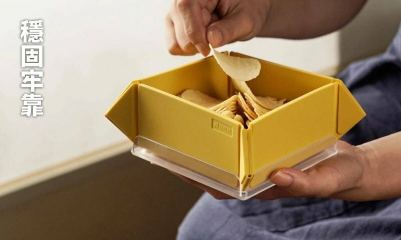 將透視防塵蓋置於折折盒 2 系列底部，即可加強拿取穩定度，移動取用都能更安心。