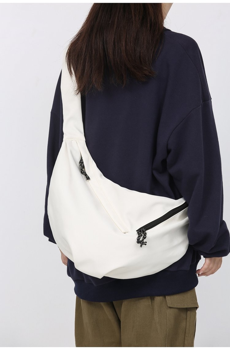 【11/3~12/31秋季85折優惠】家居生活雜貨舖 韓版休閒郵差包 白色