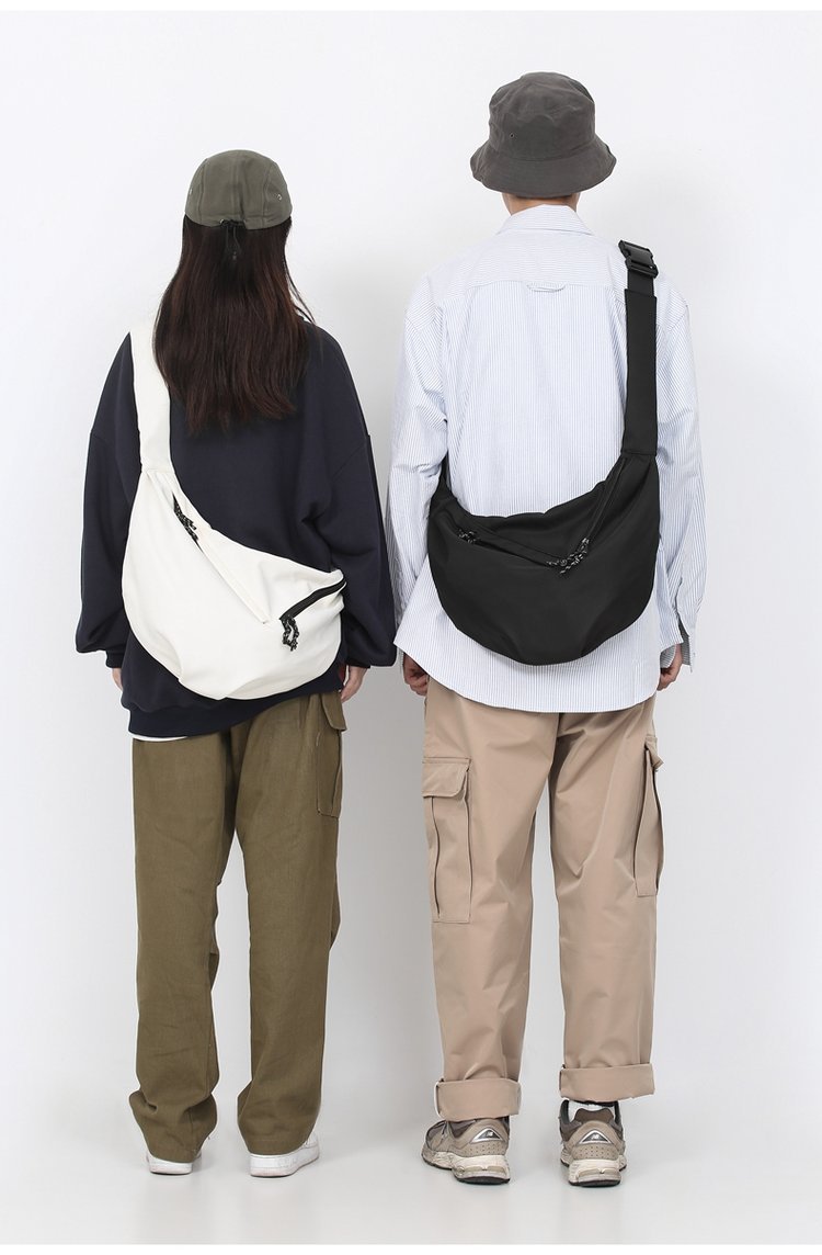 【11/3~12/31秋季85折優惠】家居生活雜貨舖 韓版休閒郵差包 白色