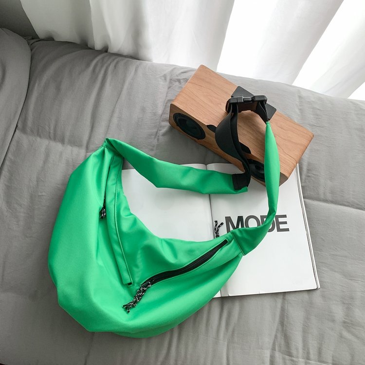 【11/3~12/31秋季85折優惠】家居生活雜貨舖 韓版休閒郵差包 綠色