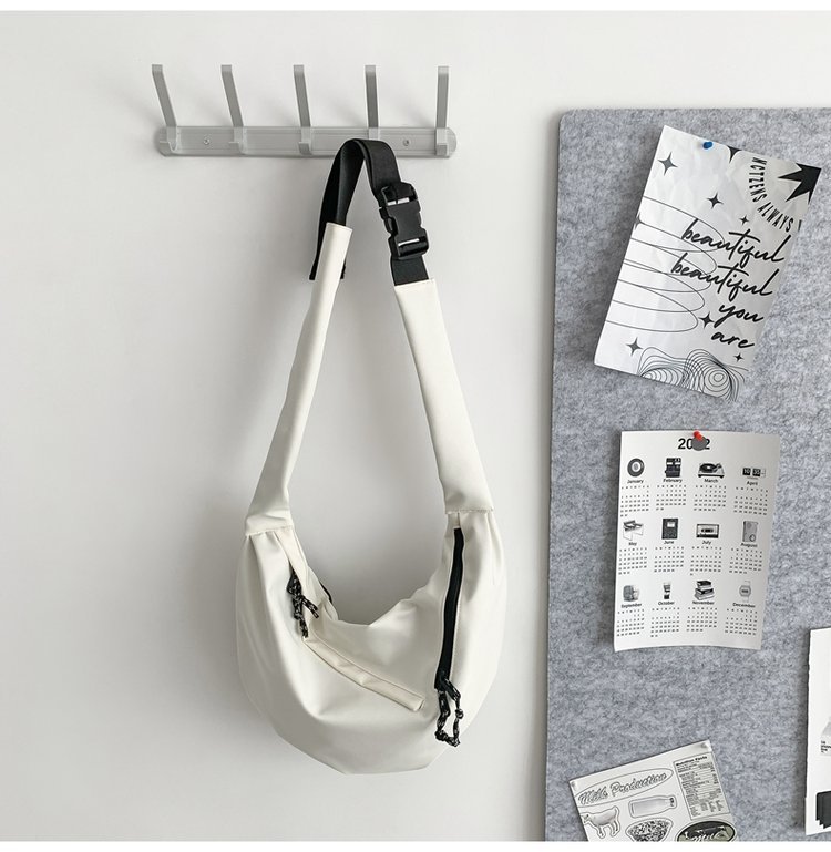 【11/3~12/31秋季85折優惠】家居生活雜貨舖 韓版休閒郵差包 白色