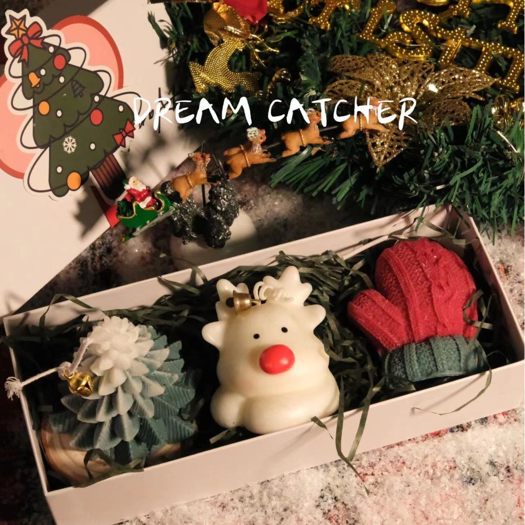 【11/3~12/31冬季85折優惠】創意小物館 聖誕香氛蠟燭三入禮盒組 A款(松樹+小鹿+手套)