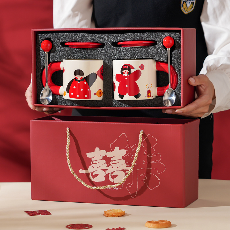 【11/3~12/31秋季85折優惠】創意小物館 喜慶插畫對杯禮盒 燈籠女孩+舉福男孩