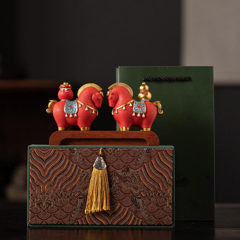 【11/3~12/31冬季85折優惠】家居生活雜貨舖 馬到成功招財擺飾禮盒 紅色-(馬上福袋+馬上福祿)