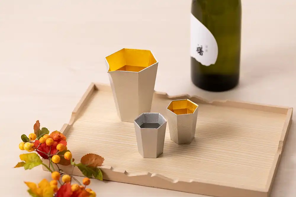 能作 NOUSAKU 金箔六角酒器組(金箔六角片口盅+純錫・金箔對杯)