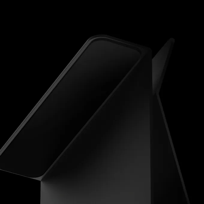 奈米技術
採用奈米微吸膠貼合，其表面含有數百萬個吸盤，讓邊夾在各種表面都能牢固吸附。