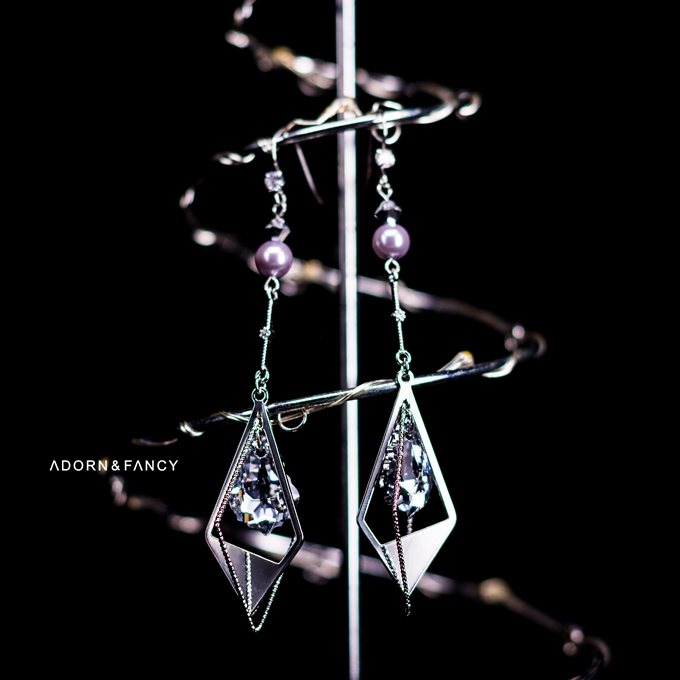 ADORN & FANCY 頌歌｜個性幾何巴洛克水晶耳環 帶鑽純銀耳勾銀色水晶