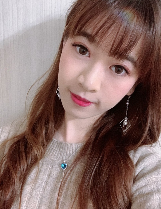 ADORN & FANCY 頌歌｜個性幾何巴洛克水晶耳環 帶鑽純銀耳勾銀色水晶