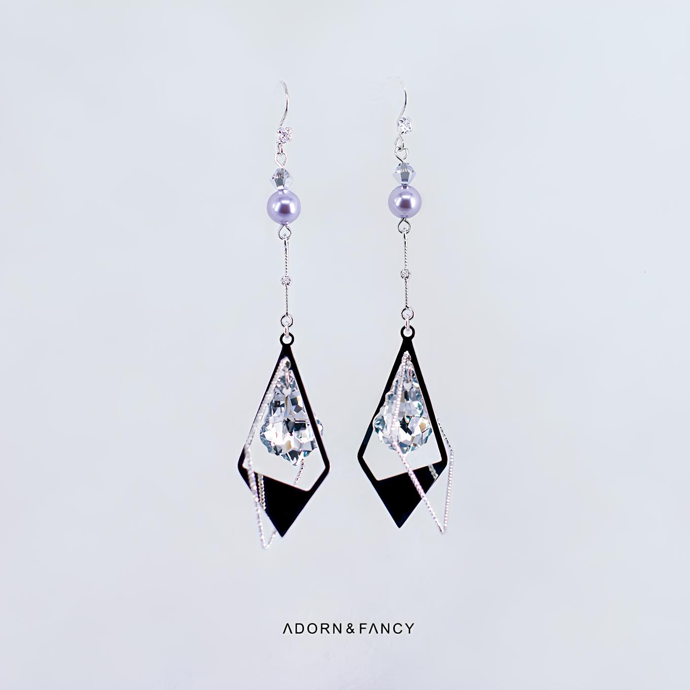 ADORN & FANCY 頌歌｜個性幾何巴洛克水晶耳環 帶鑽螺旋耳夾銀色水晶