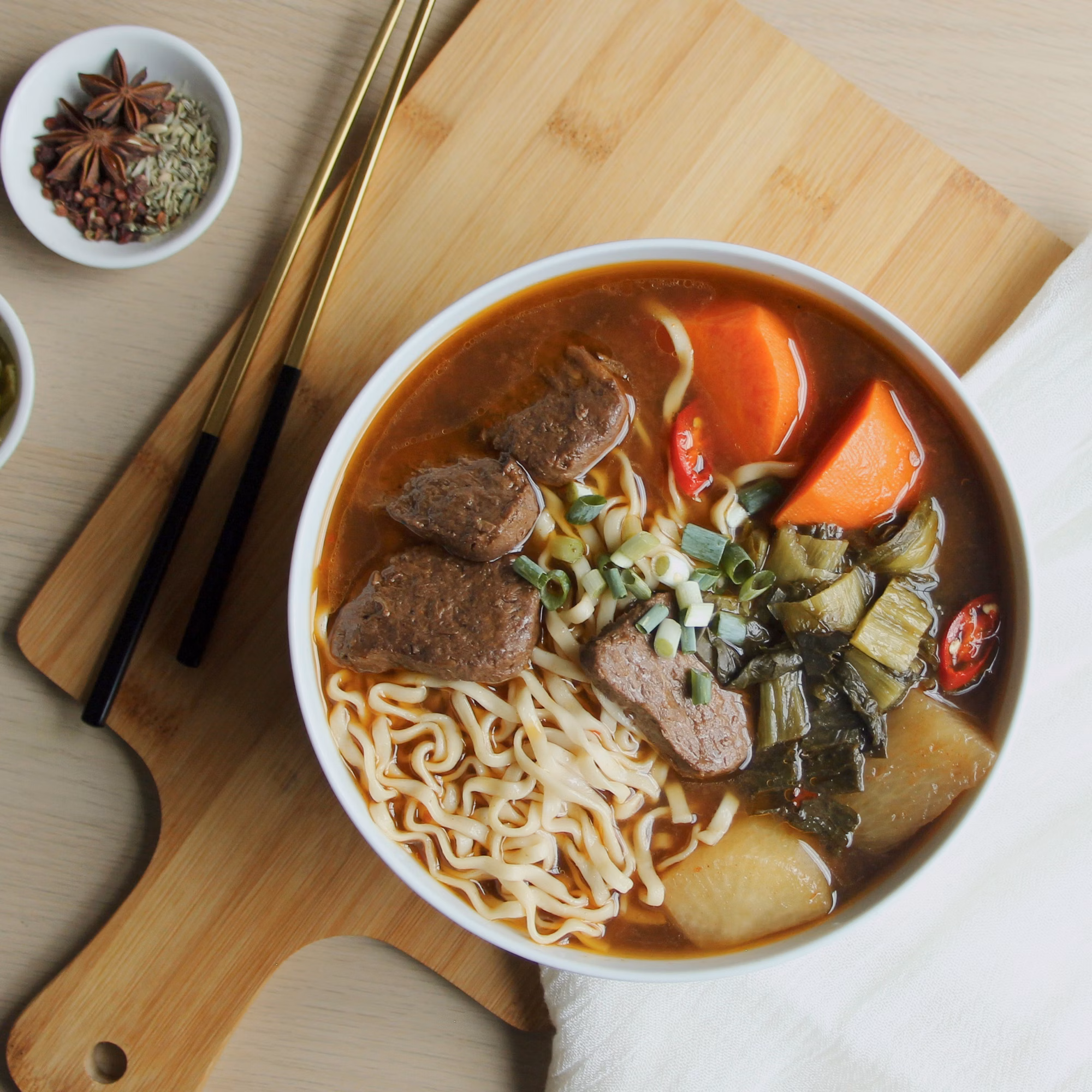 纖宴 vegeking 【簡單纖 4盒】未來牛肉麵任選4盒