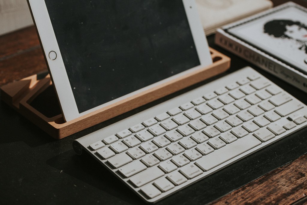 石三木廠 kebdish 多功能鍵盤置物盤