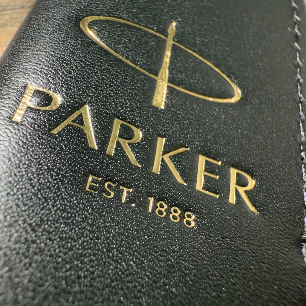 PARKER派克 威雅XL系列 原野綠（限定）鋼珠筆 真皮筆套組